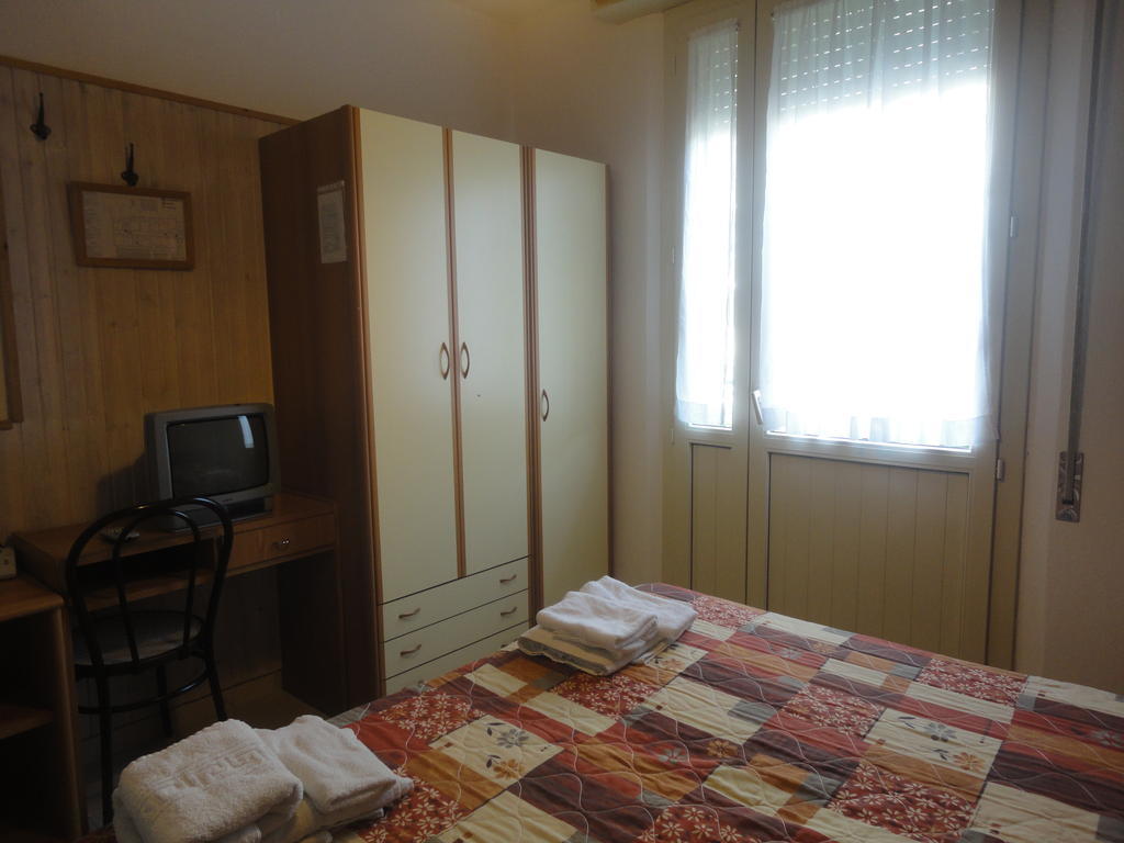 Hotel Al Ragno Cesenatico Kamer foto